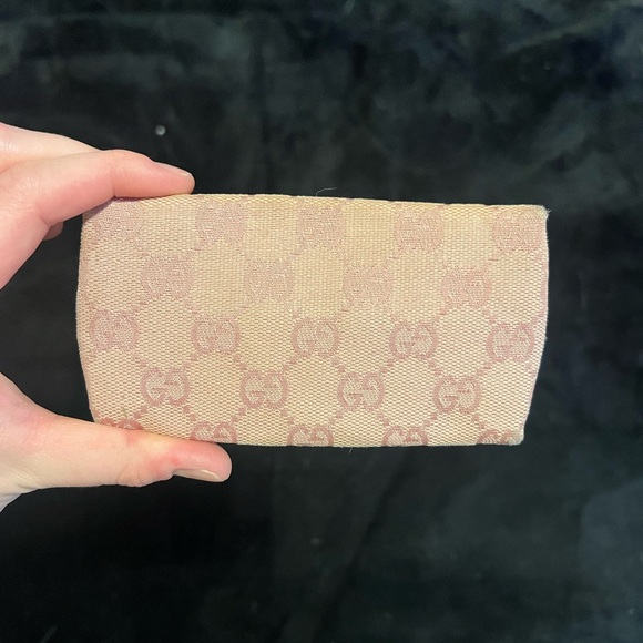 Light pink Gucci vintage card holder - Picture 2 of 4